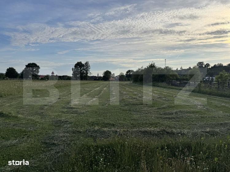 1600 mp de teren intravilan, situat intr-o zona linistita - 1