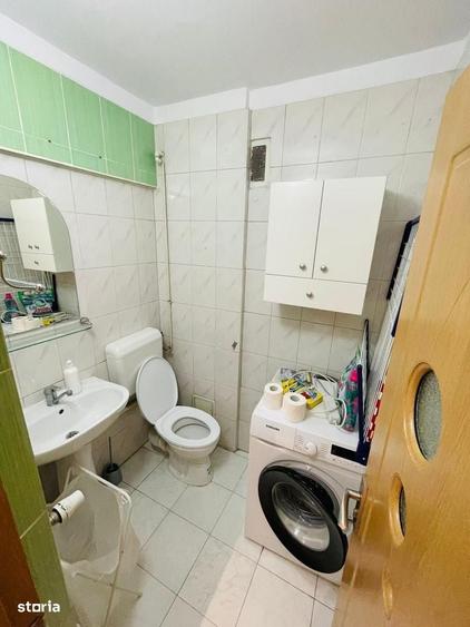 Apartament cu 3 camere decomandat în Decebal
