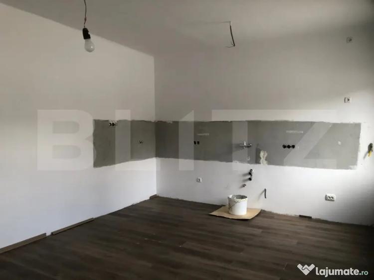 Casă cu 4 camere cu Teren 770 Mp în Titulescu