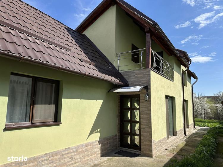 Casă cu 3 camere cu Teren 810 Mp în Central