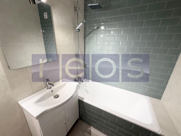 Apartament cu 3 camere semidecomandat în Gara de Nord