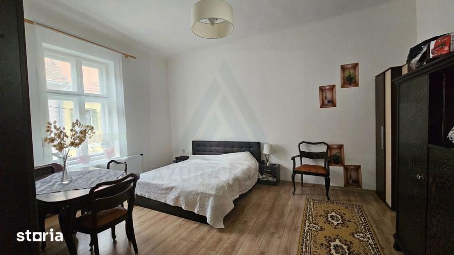 Apartament cu 2 camere, mobilat în Lazaret