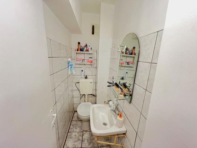 Apartament cu 3 camere decomandat, mobilat în Astra