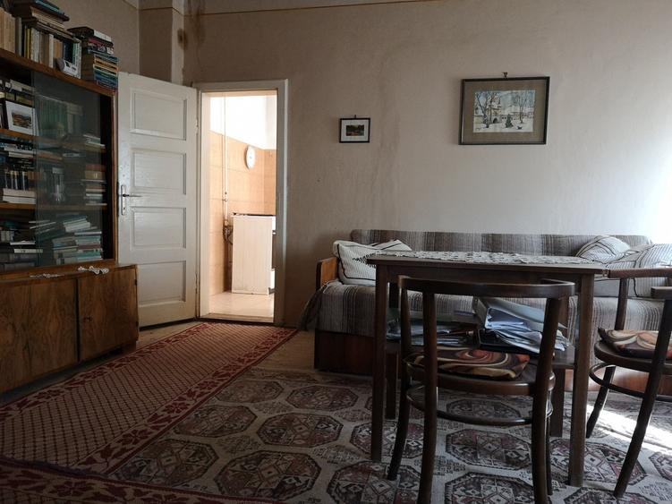 Casă individuală cu 2 camere cu Canalizare în Baciu