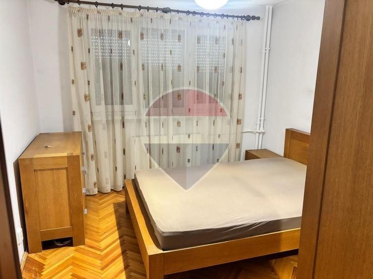 Apartament cu 2 camere decomandat, mobilat în Rogerius