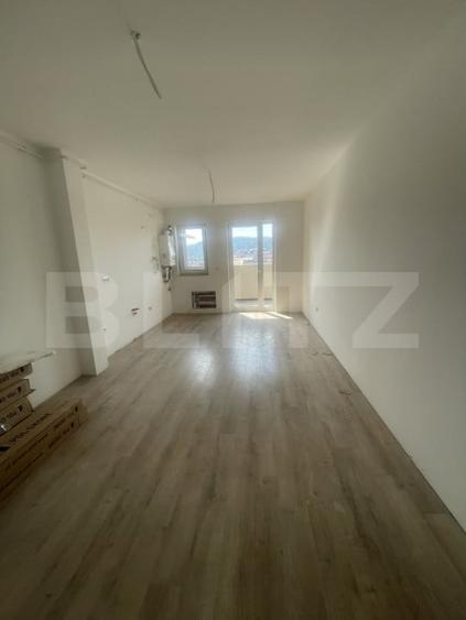Apartament cu 3 camere decomandat în Independenței