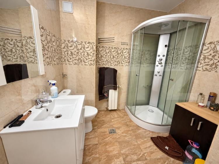 Apartament cu 2 camere semidecomandat, mobilat în Tătărași