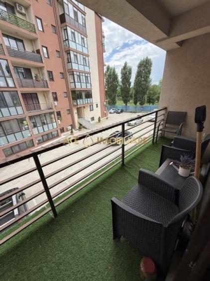 Apartament cu 3 camere decomandat, mobilat în Apusului