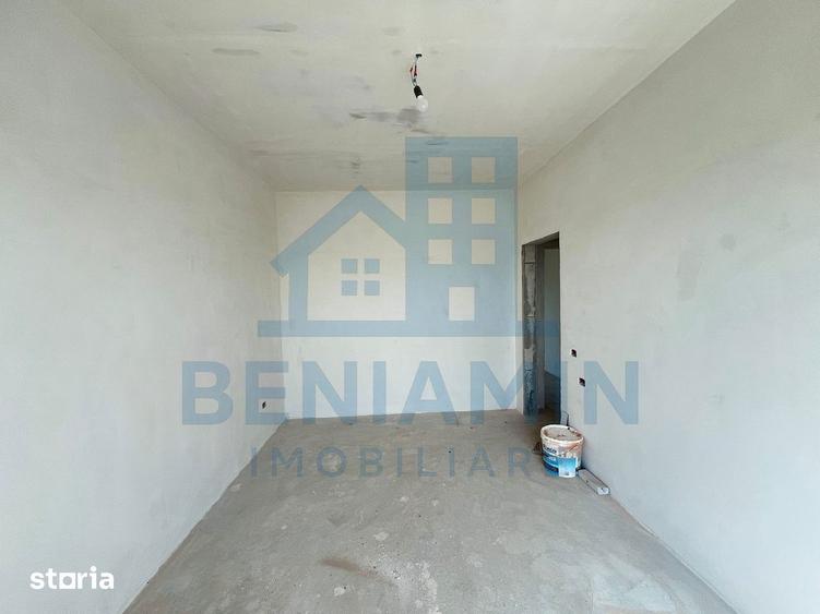 Casă cu 5 camere cu Teren 600 Mp în Sânpetru