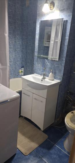 Inchiriez garsoniera , str Henri Coanda, langa Sectia 3 Politie, et .3, complet utilata, AC- pret 1 - 2