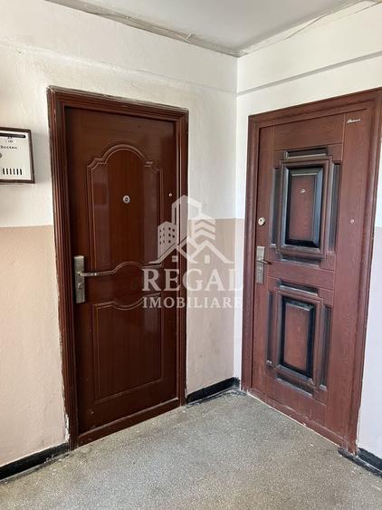 Apartament cu 4 camere circular în Ghelari