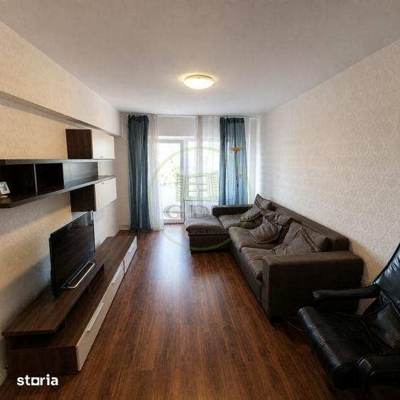 Apartament cu 3 camere decomandat în Centrul Civic