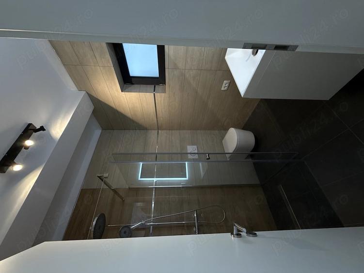 Casă cu 4 camere cu Teren 360 Mp în Central