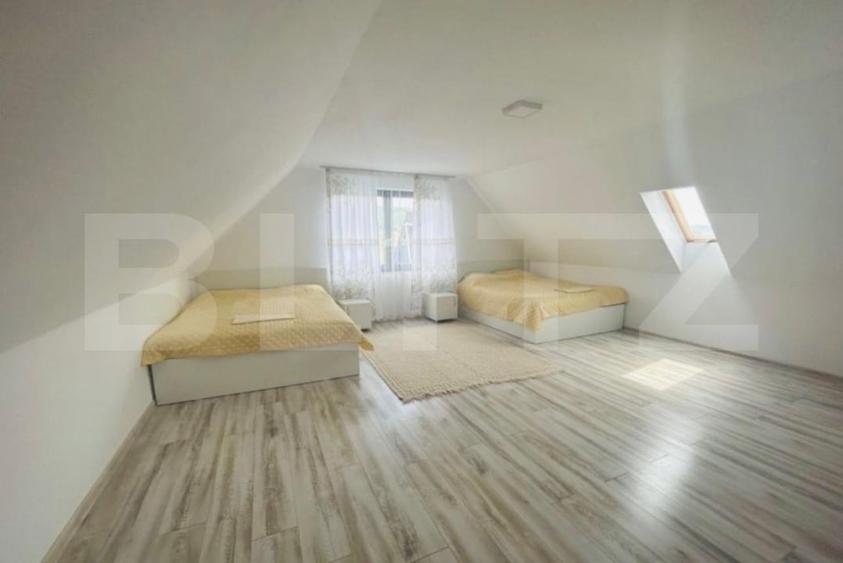 Casă individuală cu 6 camere cu Piscina în Exterior Est
