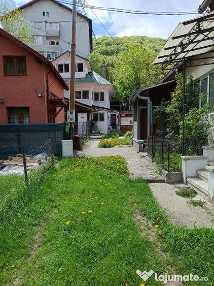 Casă cu 3 camere în Central
