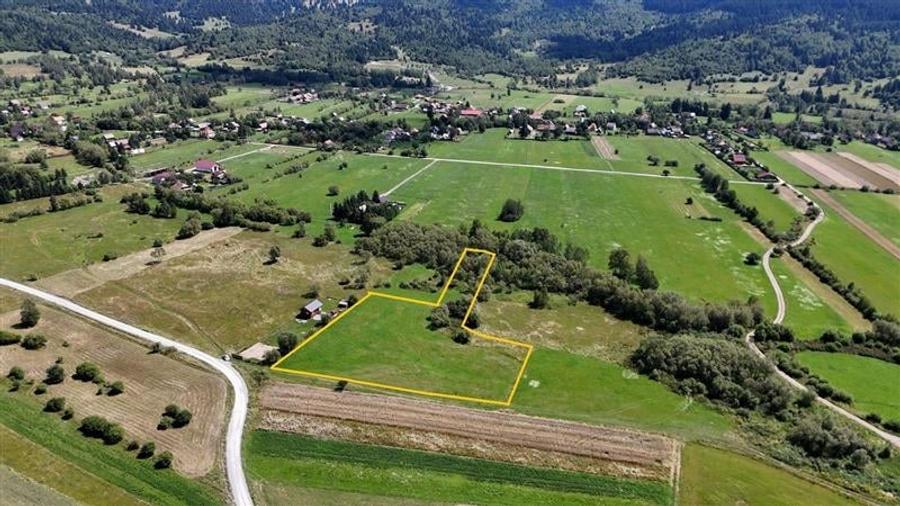 Teren Construcții extravilan de 6600 mp, în Valea Strâmbă