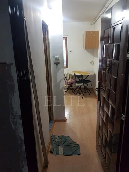 Apartament cu 4 camere decomandat, mobilat în Mărăști