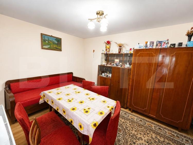 Casă individuală cu 3 camere cu Canalizare în Între Lacuri
