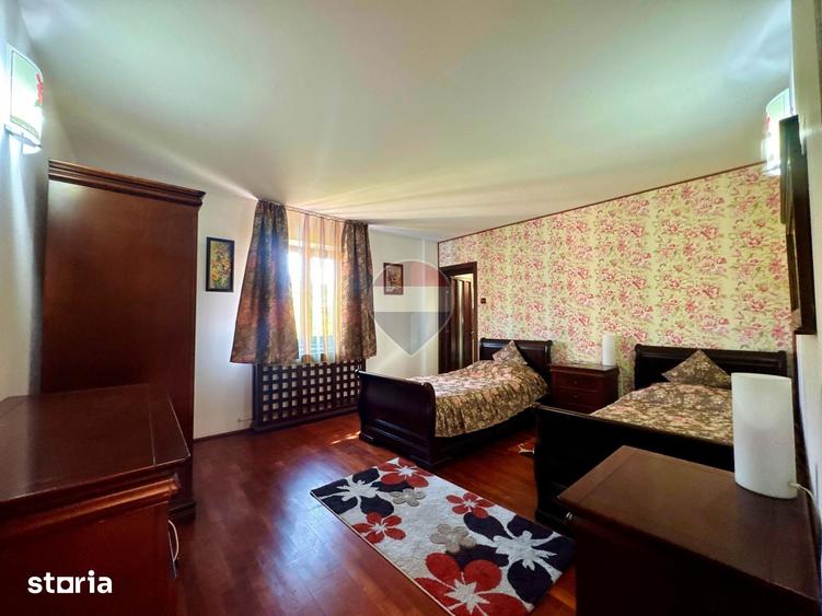Spațiu comercial, de 291 mp, în Central