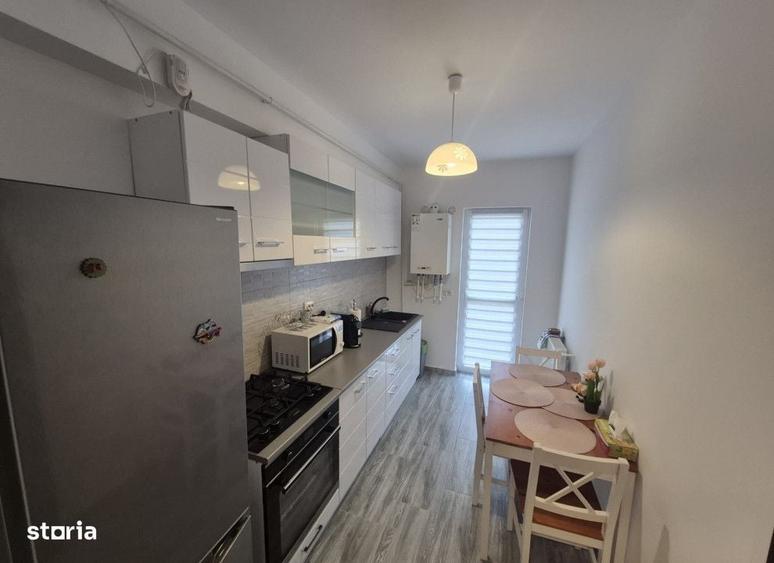 Apartament cu 3 camere în Rediu