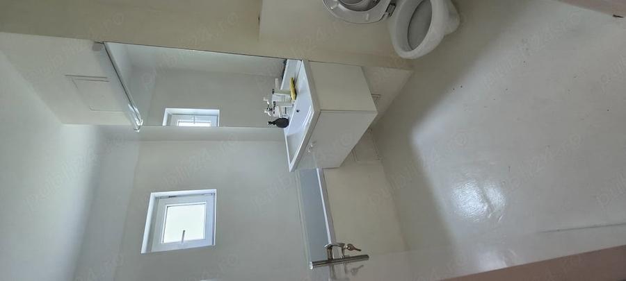 Apartament cu 2 camere decomandat în Girocului