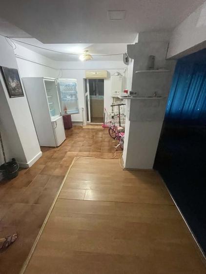 Aparatment 3 camere bloc F3 sc B ap 1 - 8