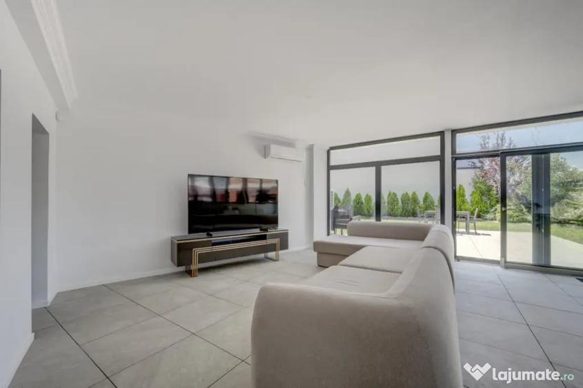 Apartament cu 6 camere decomandat în Timpuri Noi