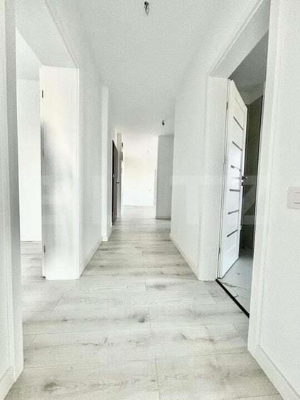 Apartament cu 3 camere decomandat în Torontalului