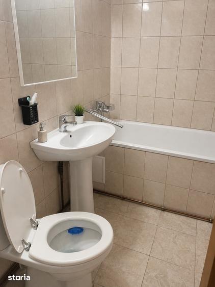Apartament cu 2 camere decomandat în Gara de Nord