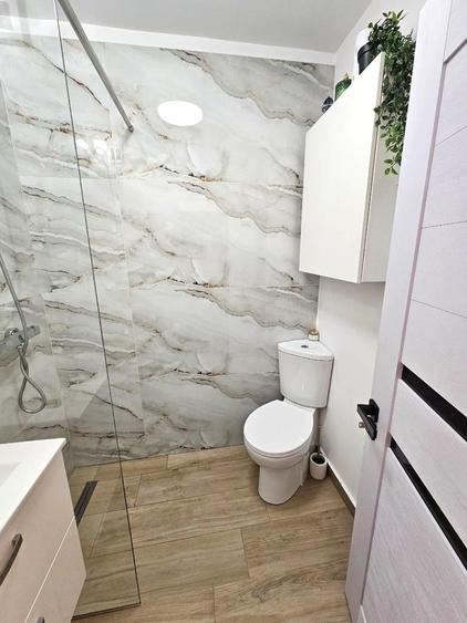 Apartament cu 4 camere decomandat în George Enescu