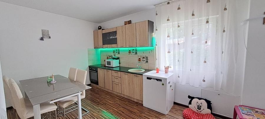 Floresti - Stoenesti, Jud. Giurgiu, vila + garaj + beci, teren 1400 mp - 6