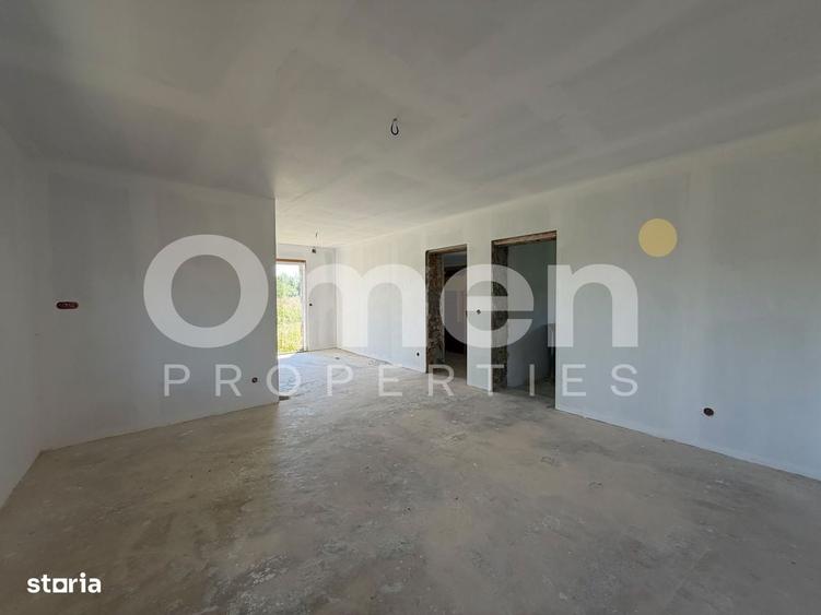 Casa de vanzare cu 11 ari de teren | Lapusel - 1