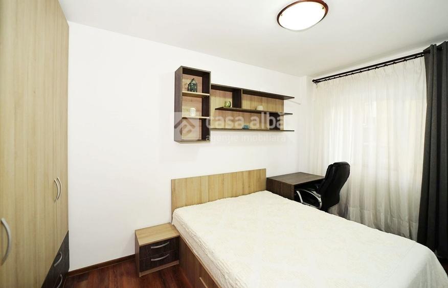 Apartament cu 2 camere decomandat, mobilat în Central