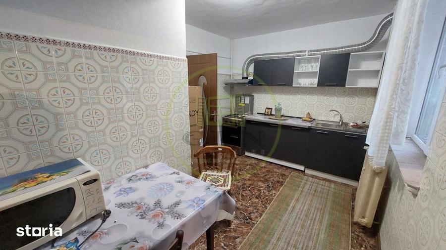 Apartament cu 3 camere decomandat, mobilat în Gării