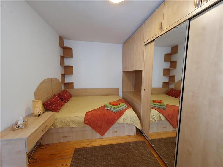 Decebal-Voronet, apartament tip studio, centrala proprie, mobilat-utilat - 11