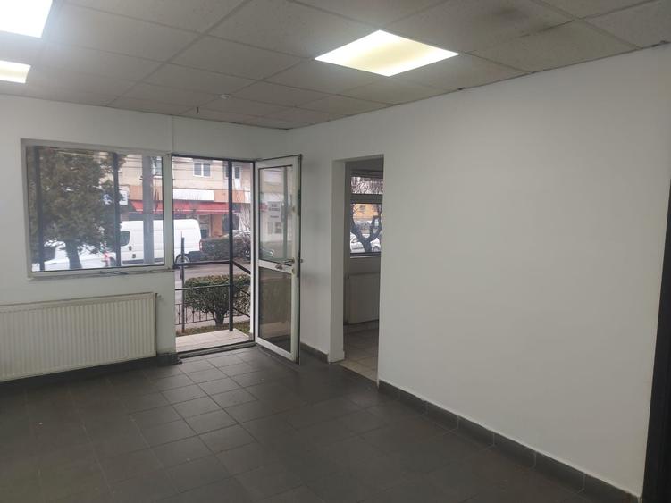 Spațiu comercial, de 26 mp, în Central