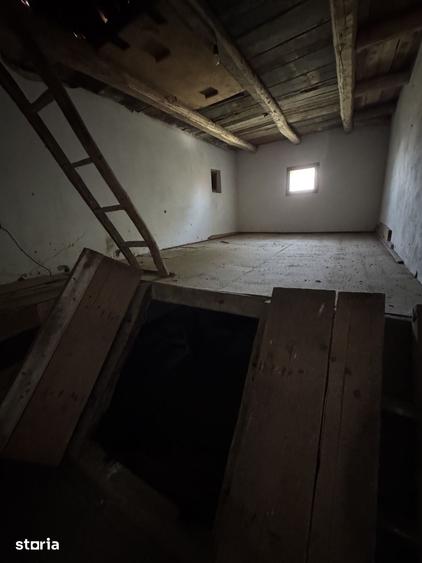 Casă cu 3 camere cu Teren 3649 Mp în Păulești