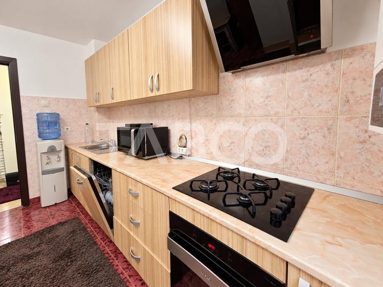 Apartament cu 3 camere decomandat, mobilat în Central