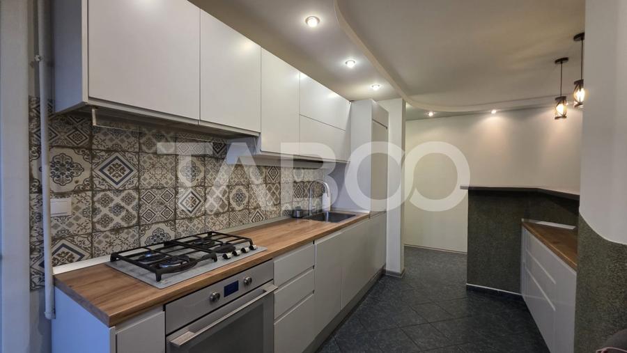 Apartament cu 4 camere decomandat, mobilat în Sebeș