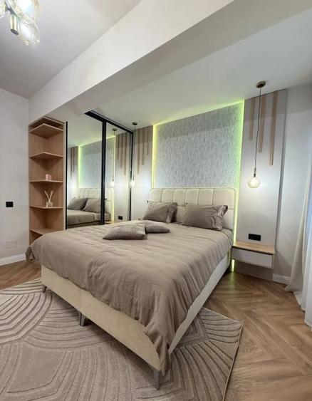 Apartament cu 3 camere semidecomandat, mobilat în Florești