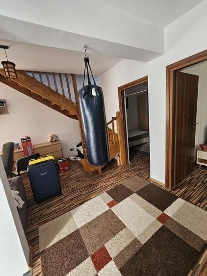 Duplex cu 4 camere cu Canalizare în Păcii
