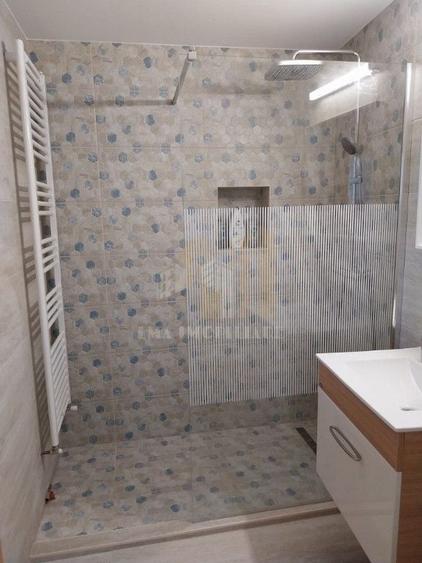 Casă cu 2 camere cu Teren 317 Mp în Schei