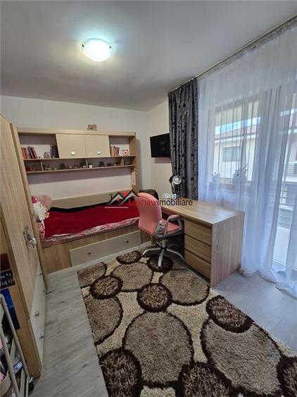 Duplex cu 4 camere cu Teren 258 Mp în Florești