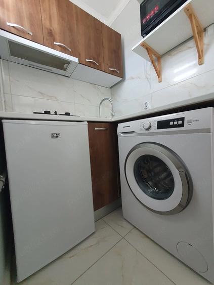 Proprietar inchiriez garsoniera zona Spiru Haret! - 2