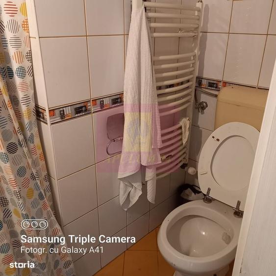 Apartament cu 4 camere în Mitropolie