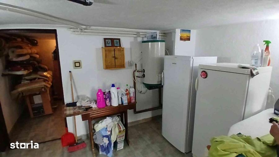 Casă cu 7 camere cu Teren 700 Mp în Caransebeș