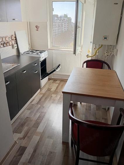 Garsonieră decomandată în Micro 3