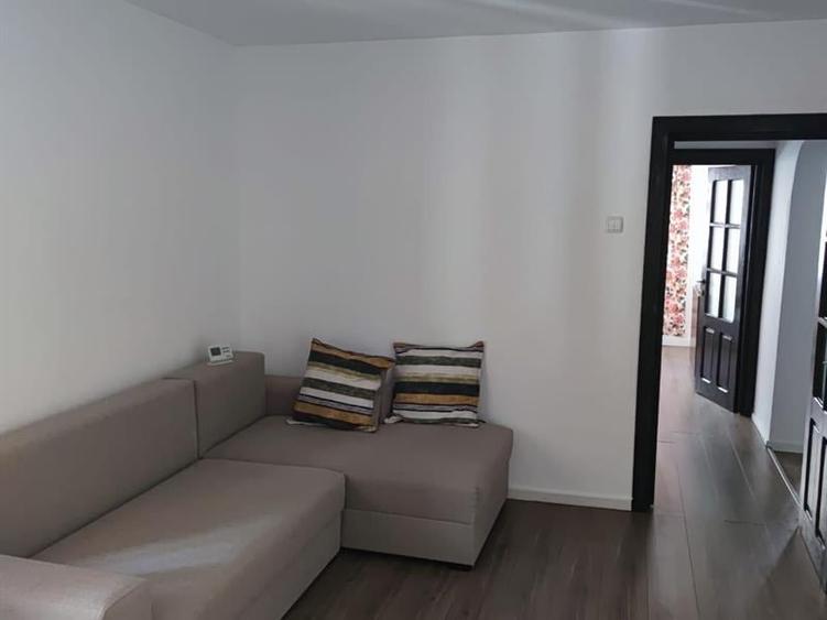 Apartament cu 2 camere decomandat în Burdujeni