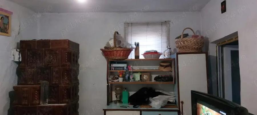 Casă cu 3 camere în Radomirești