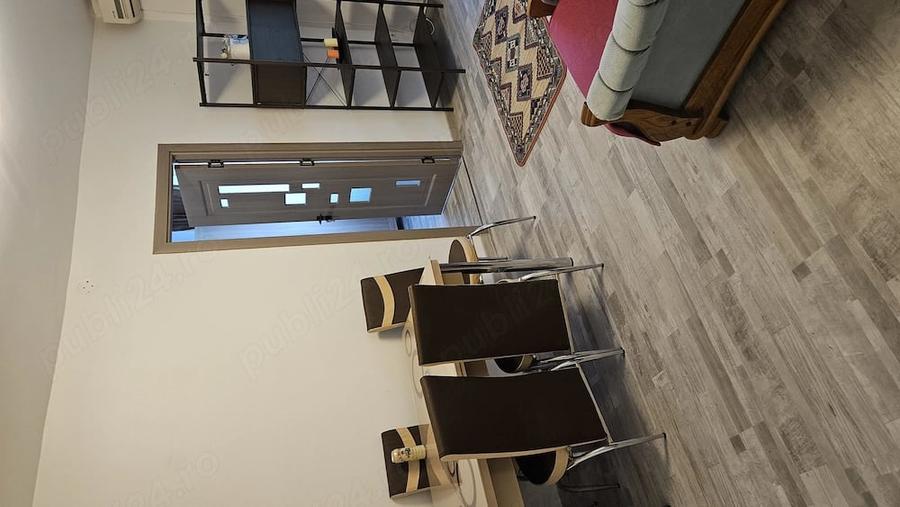 Apartament cu 3 camere semidecomandat în Circumvalațiunii